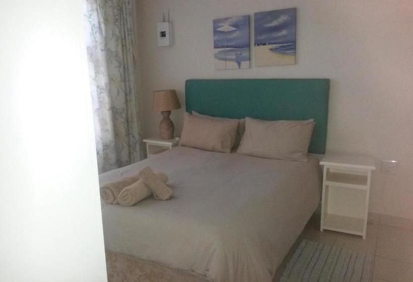 Hotel Mitford Self Catering Apartments In Morgan Bay