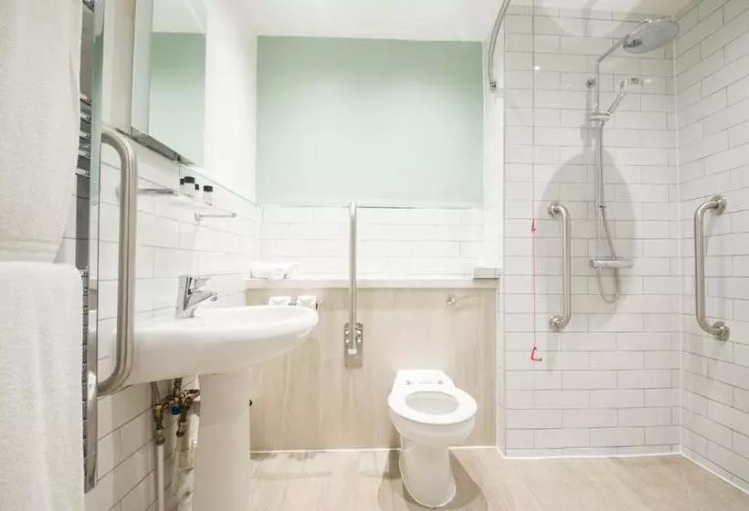 Hotelli The Beach Arms By Innkeeper S Collection