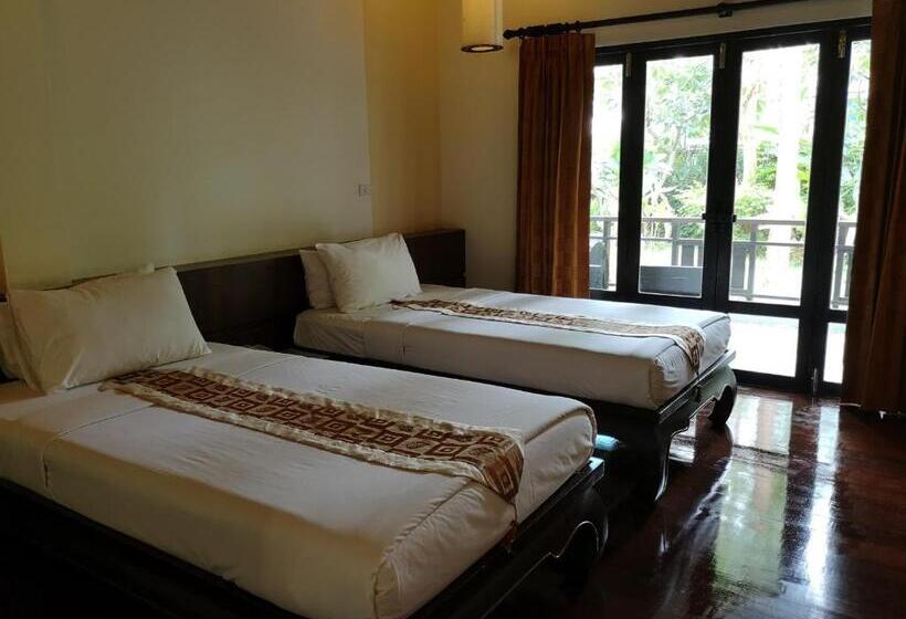 Kao Tao Villa Beach Resort