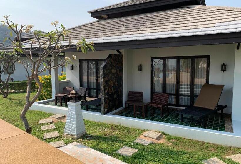 Kao Tao Villa Beach Resort