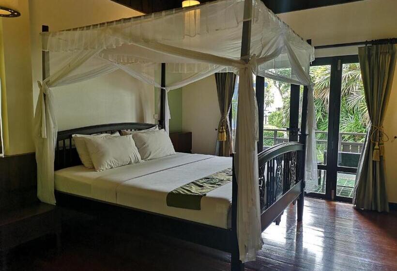 Kao Tao Villa Beach Resort