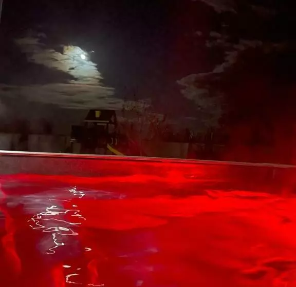 Majatalo Art Boutique Chalet