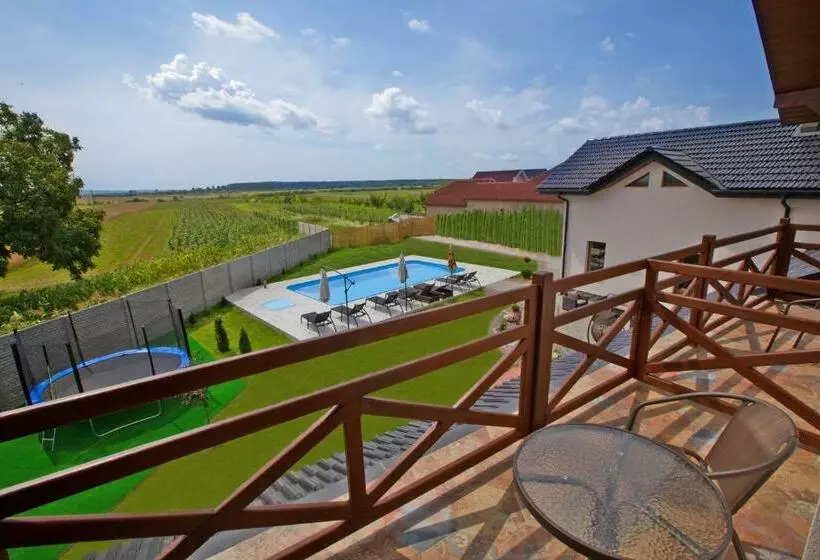 Majatalo Art Boutique Chalet