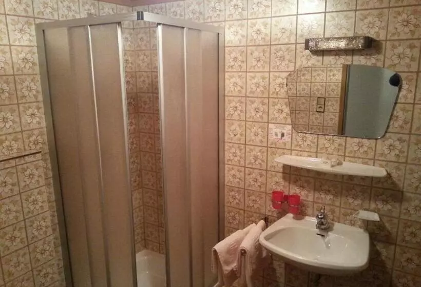 ペンション Gasthof Bergheimat