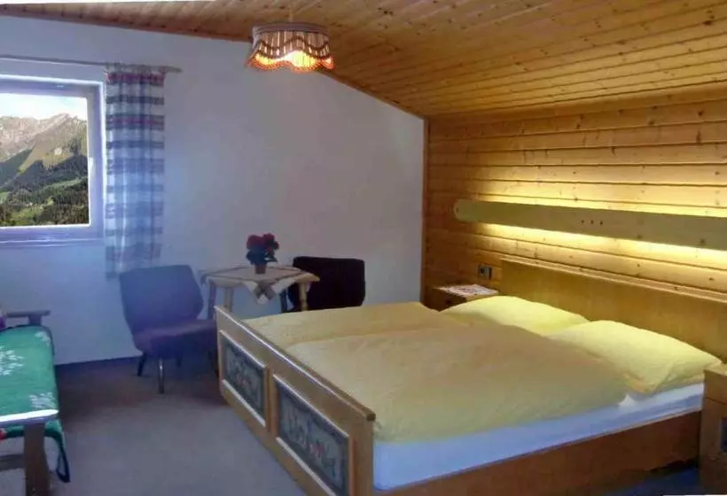 ペンション Gasthof Bergheimat