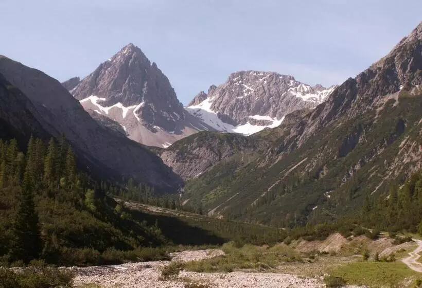 ペンション Gasthof Bergheimat