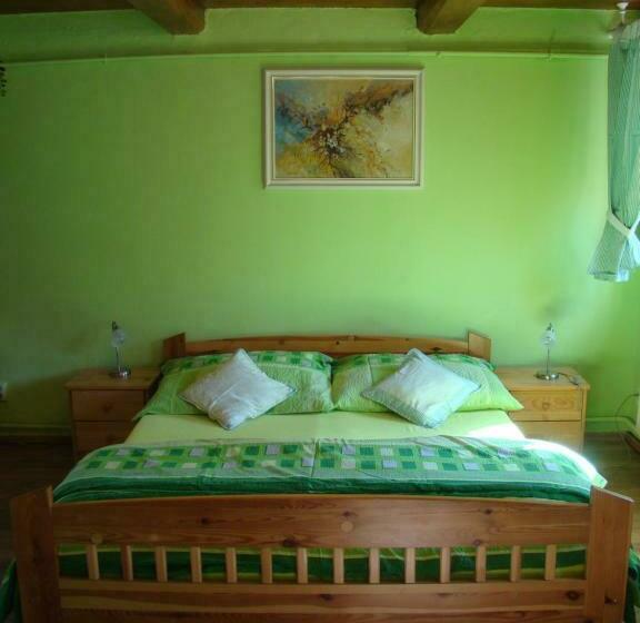 بنسيون Kamélie