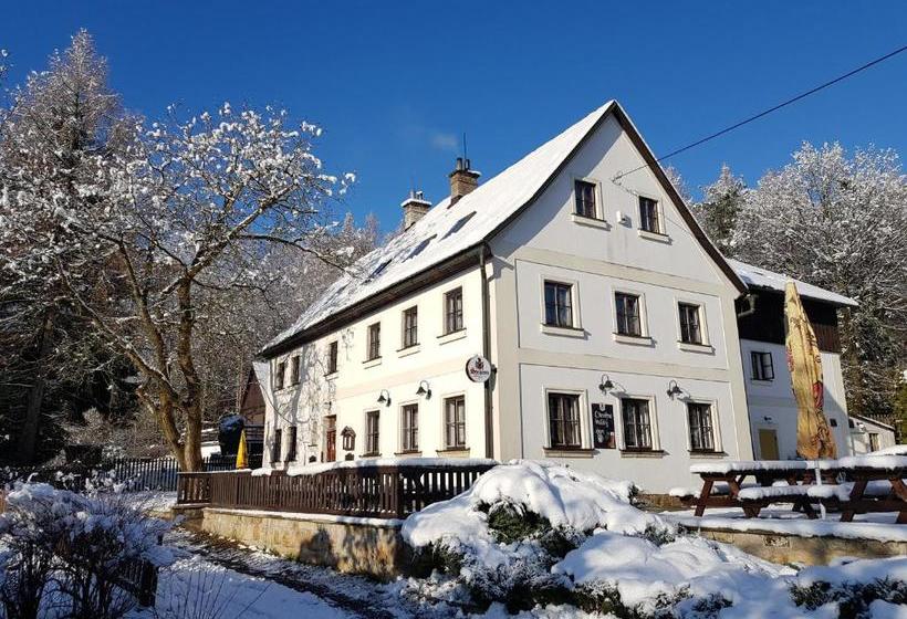 펜션 Penzion   Restaurant Sportturia