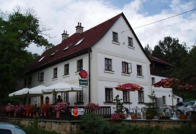 펜션 Penzion   Restaurant Sportturia