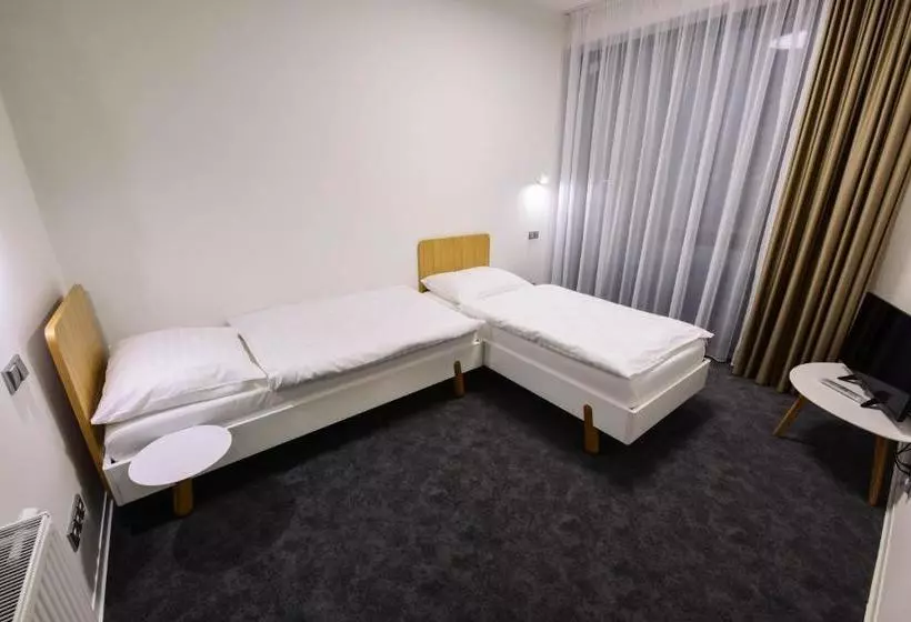 Majatalo Penzion Zahradní