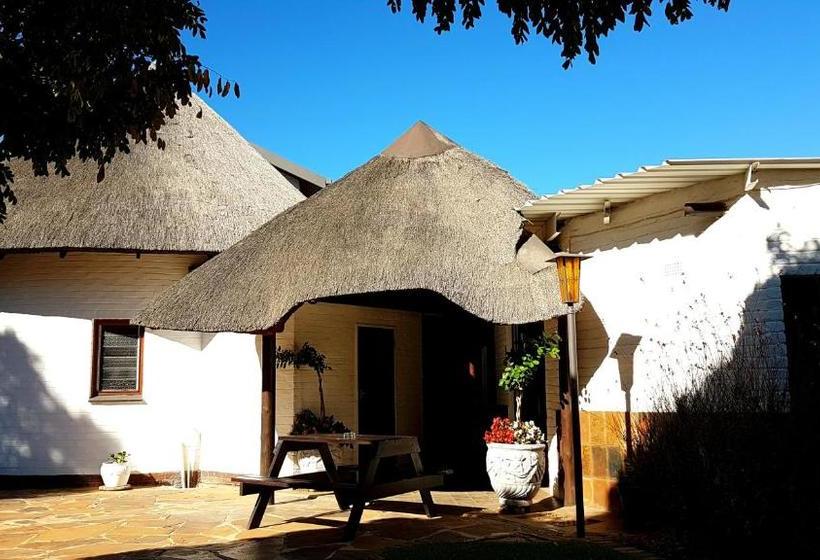 ペンション The Hut