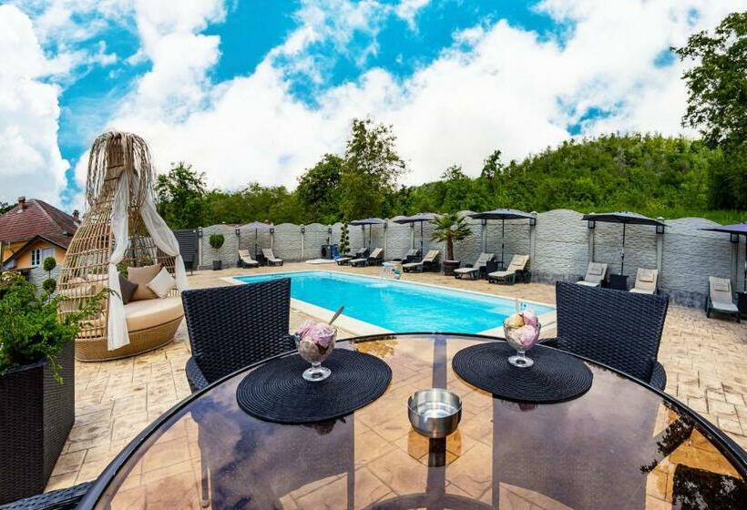 Pensiunea Valea Măgurii