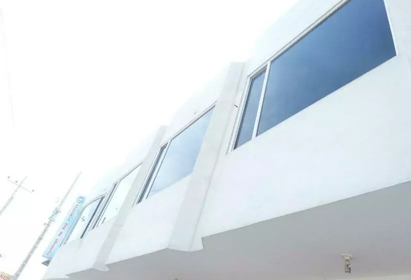 Retkeilymaja Hostería Mar De Cristal