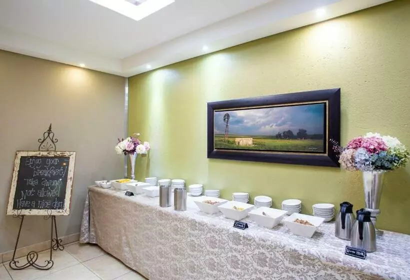 Aamiaismajoitus (B&B) Bluegum Country Lodge