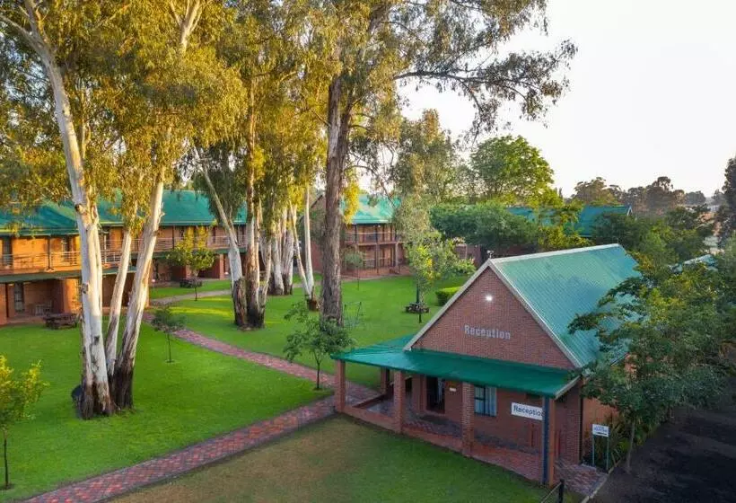 Aamiaismajoitus (B&B) Bluegum Country Lodge