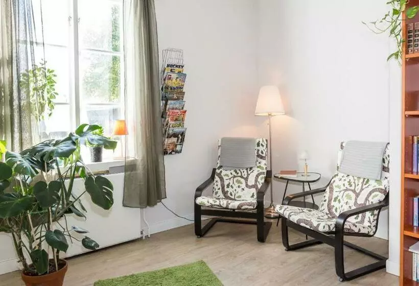 Brukshotellet Roma B&b