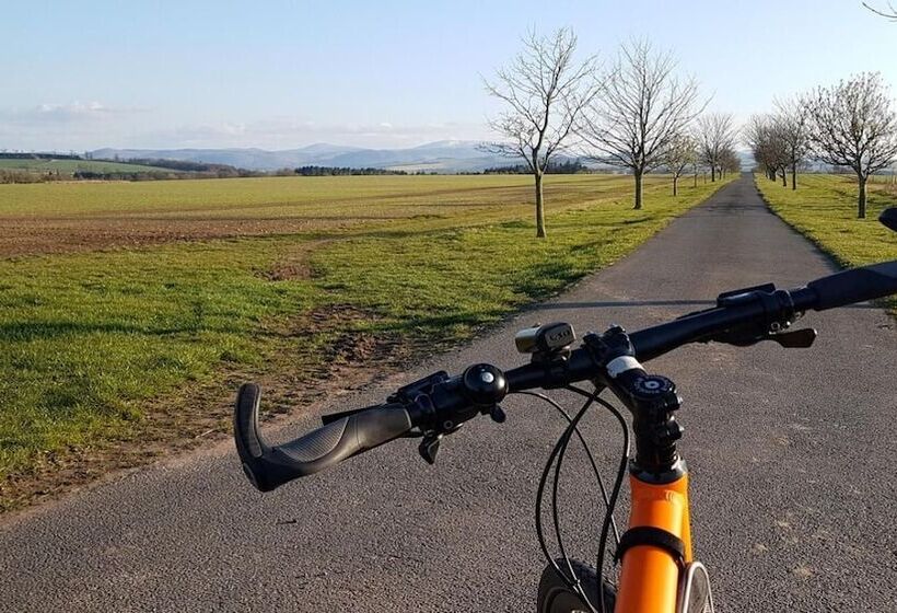 Ford Village Bed & Breakfast