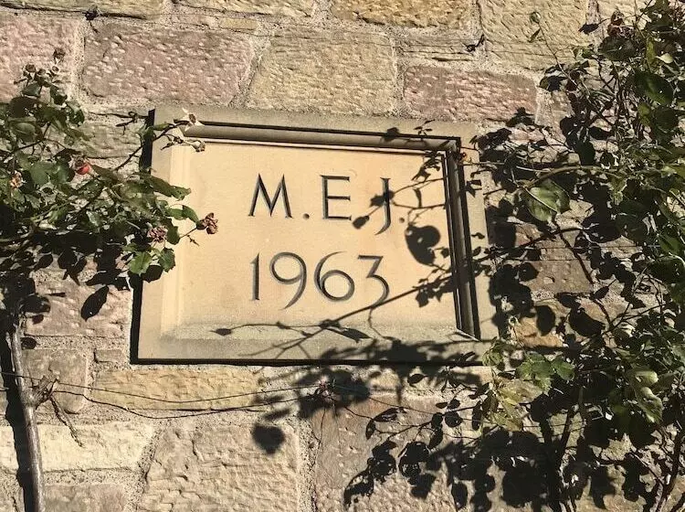 Ford Village Bed & Breakfast