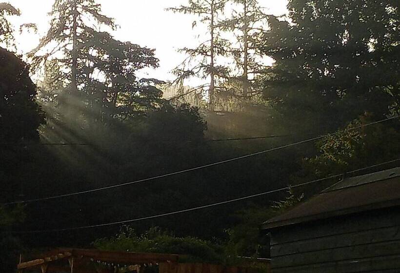 Ford Village Bed & Breakfast