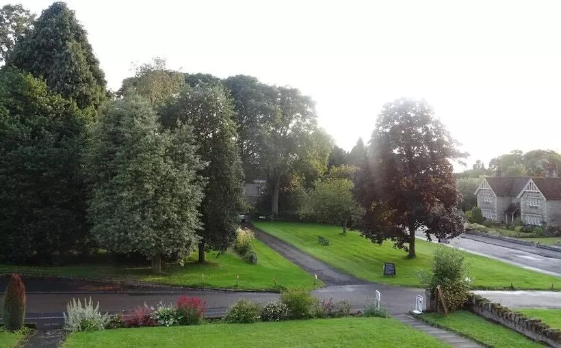 Ford Village Bed & Breakfast