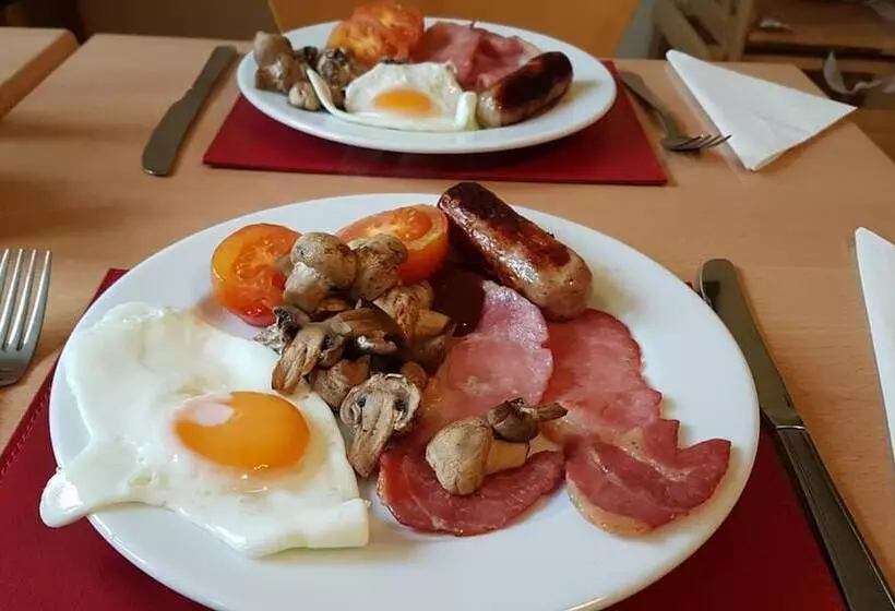 Ford Village Bed & Breakfast