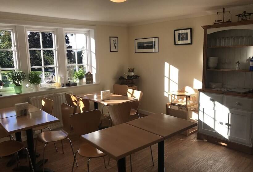 Ford Village Bed & Breakfast