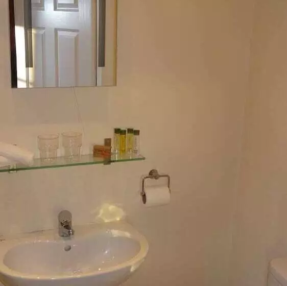 Ford Village Bed & Breakfast