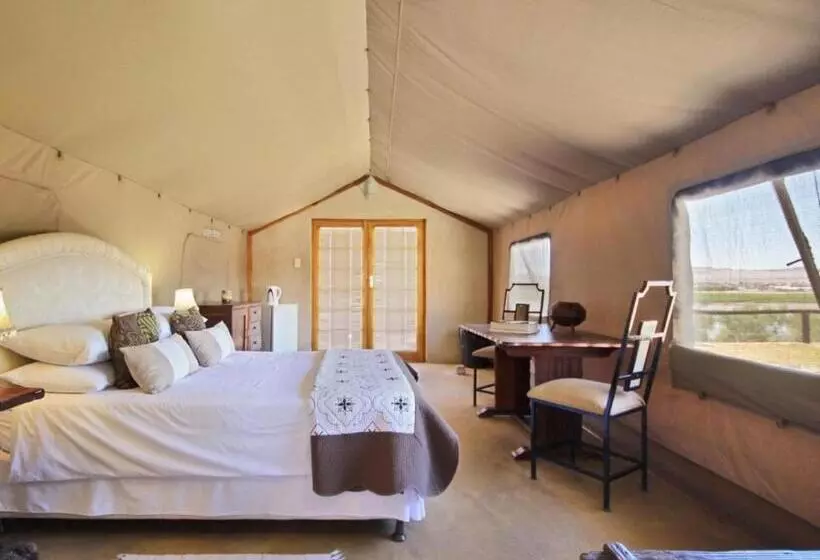 Frontier River Resort