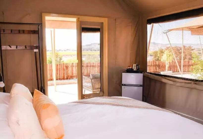 Frontier River Resort