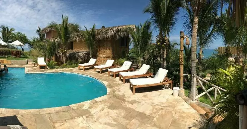هتل El Mirador De Vichayito