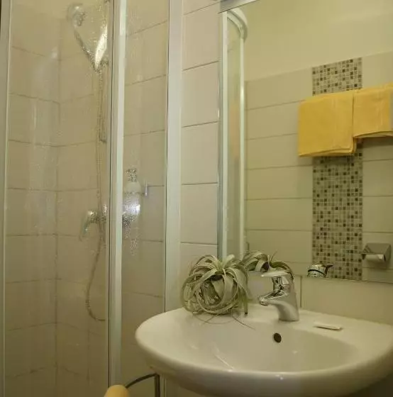 Hotelli Landhaus Tauber