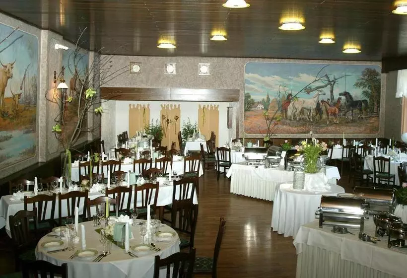 Hotelli Landhaus Tauber