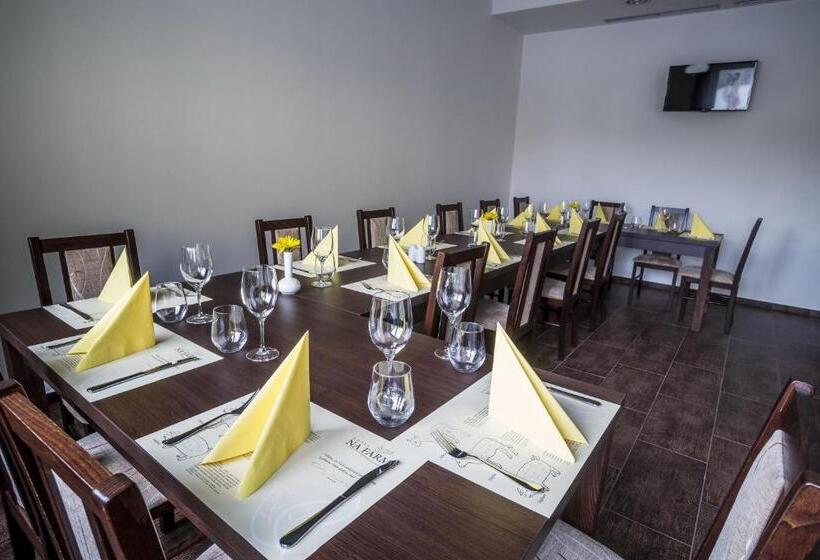 Szálloda Na Farmě Choťovice