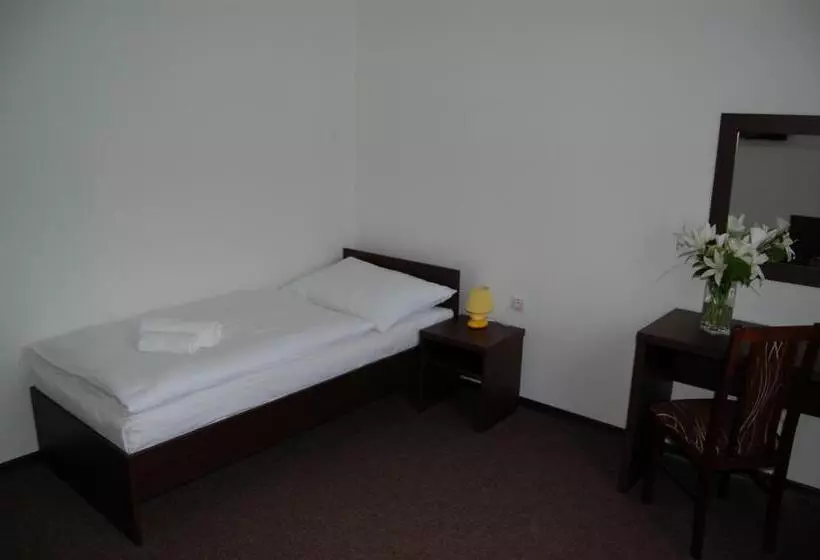 هتل Na Farmě Choťovice