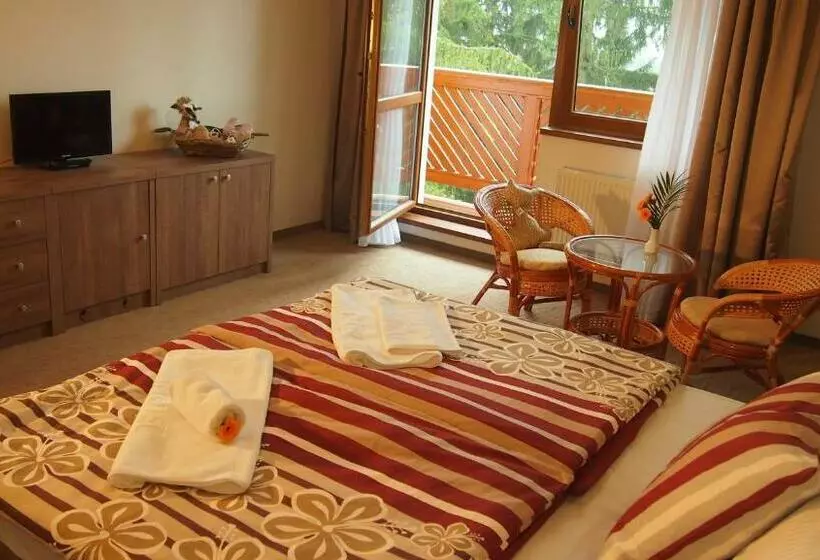 Hotelli Penzión Zlatny Potok