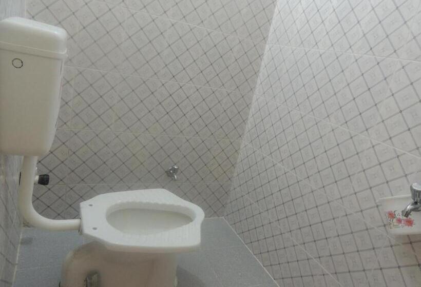 בית מלון כפרי Surya Inn