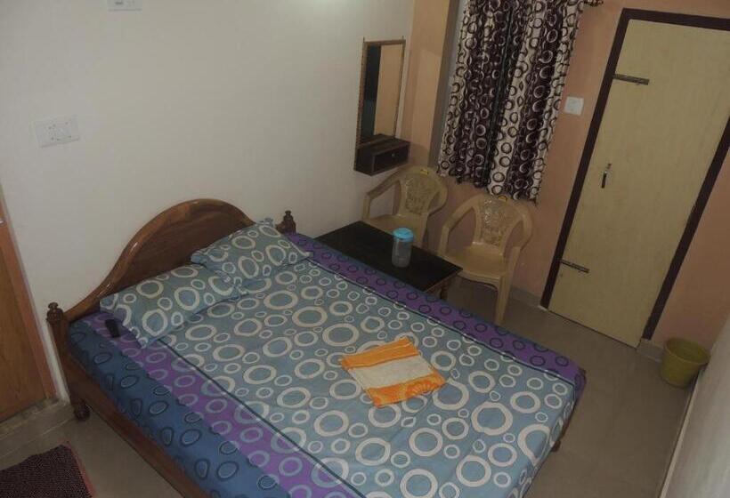 בית מלון כפרי Surya Inn