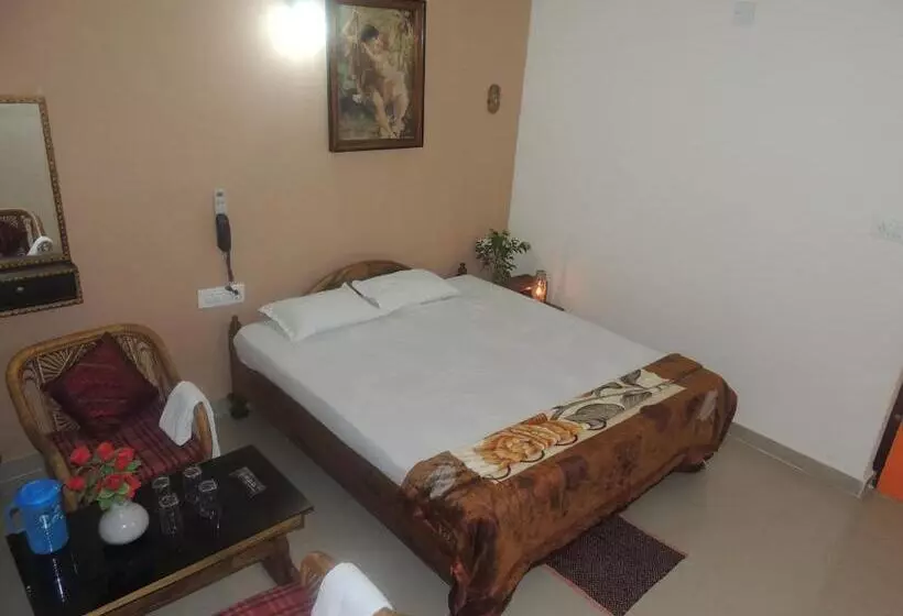 ホテル Surya Inn
