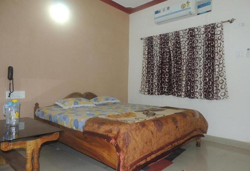 בית מלון כפרי Surya Inn