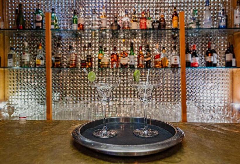 ホテル The Rawla Narlai   A Luxury Heritage Stay In Leopard Country