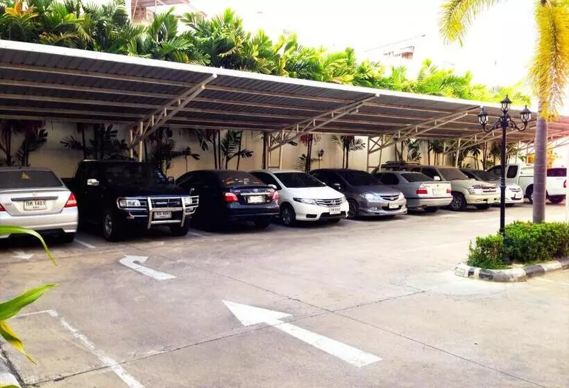 モーテル Baanbudsarin Apartment