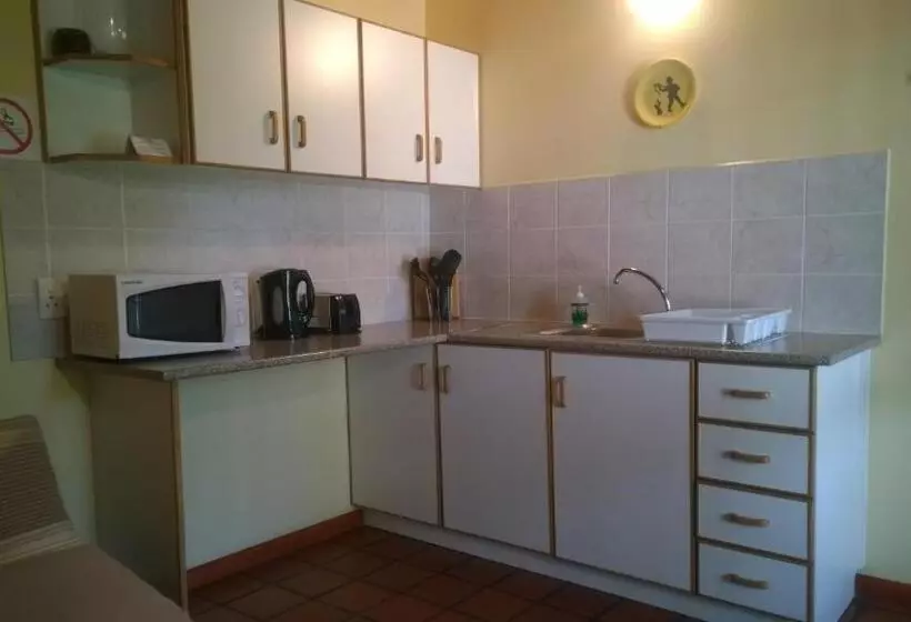 Majatalo Baviana Beach Lodge   Jacobsbaai   Jacobs Bay