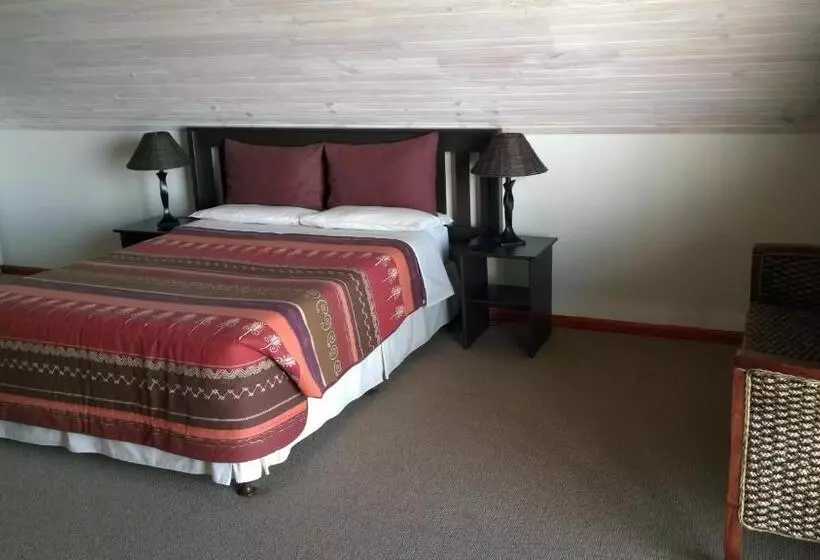 Majatalo Baviana Beach Lodge   Jacobsbaai   Jacobs Bay