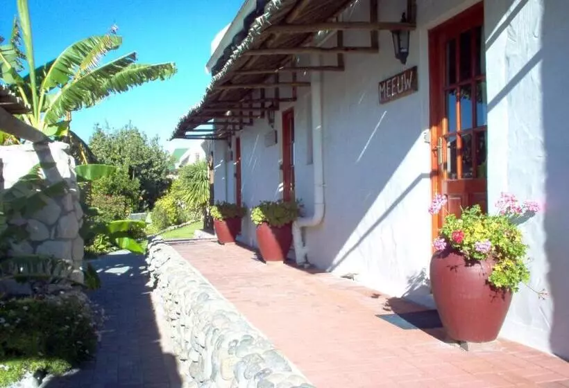 Majatalo Baviana Beach Lodge   Jacobsbaai   Jacobs Bay