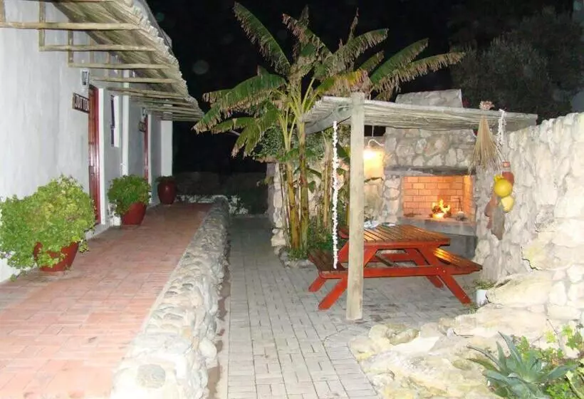 Majatalo Baviana Beach Lodge   Jacobsbaai   Jacobs Bay