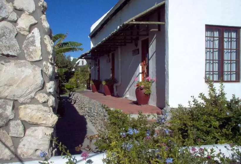 Majatalo Baviana Beach Lodge   Jacobsbaai   Jacobs Bay