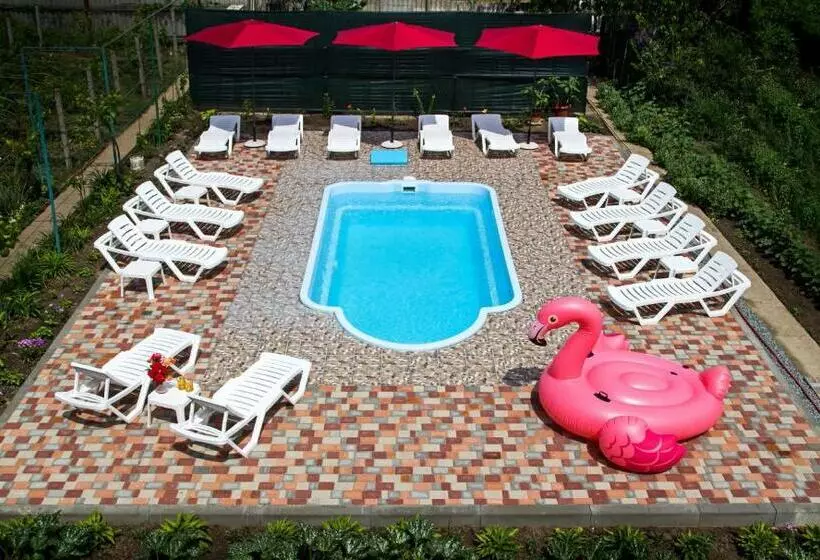 پانسیون Guest House Kamenny Dom
