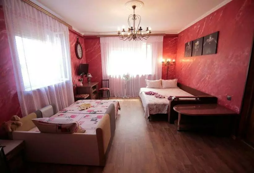 پانسیون Guest House Kamenny Dom