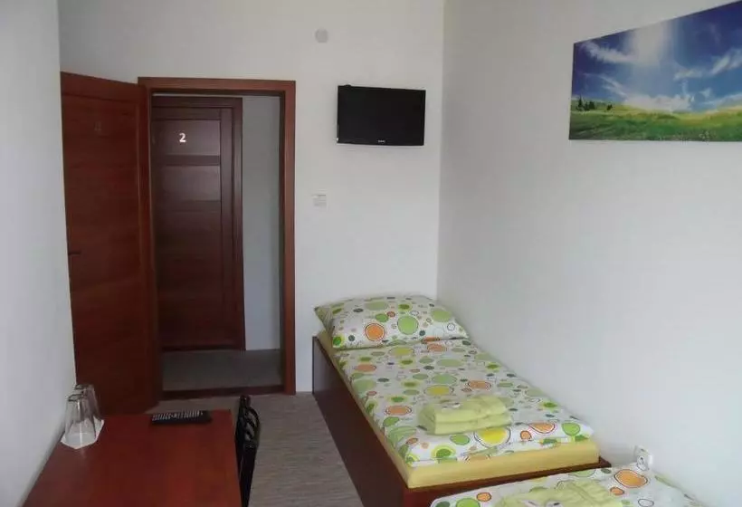 ペンション Penzion Farmer Kapušany