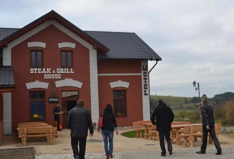 ペンション Penzion Farmer Kapušany